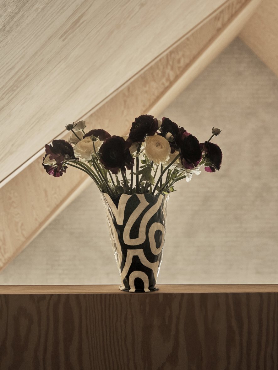 JESSICA HANS SHADOW VASE｜北欧デンマーク インテリアブランド